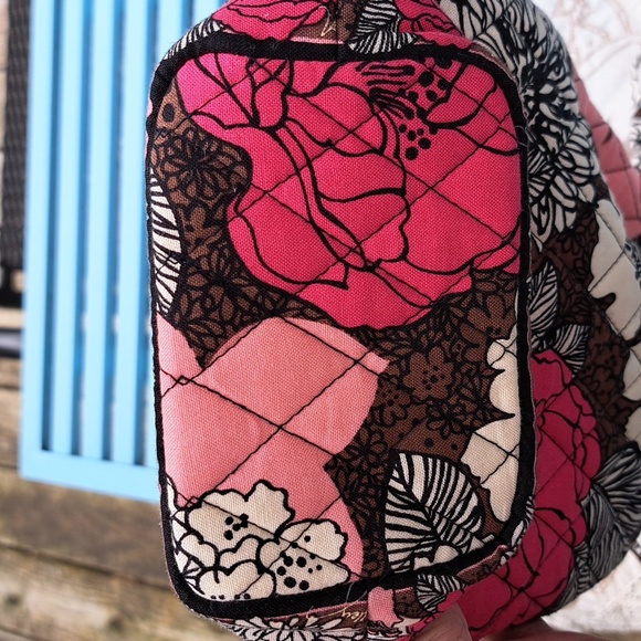 EUC- Vera Bradley drawstring bag - Picture 8 of 8
